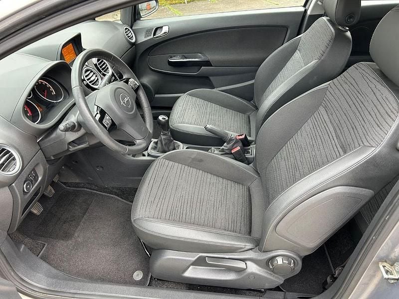 Gebraucht Opel Corsa Energy 87 PS (63 kW) 2014 Grau Kleinwagen