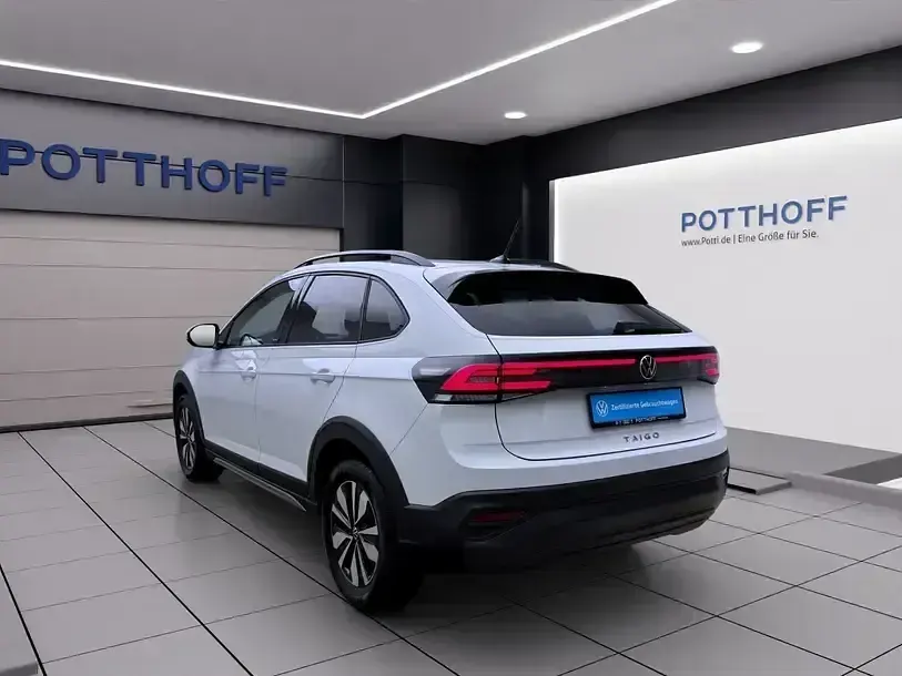 Gebraucht VW Taigo Move 95 PS (69 kW) 2023 Weiß SUV