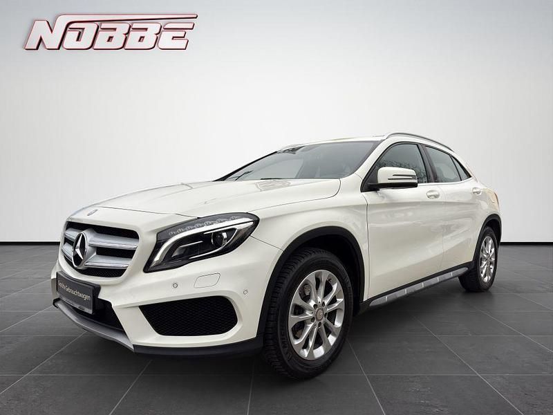 Calcite white uni paint Gebraucht 2015 Mercedes GLA200 StreetStyle SUV | 15.500 € (Fairer Preis) - Bild 1/4