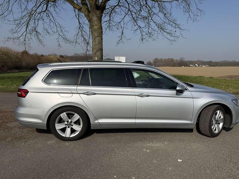 Gebraucht VW Passat Highline 150 PS (110 kW) 2017 Grau Kombi