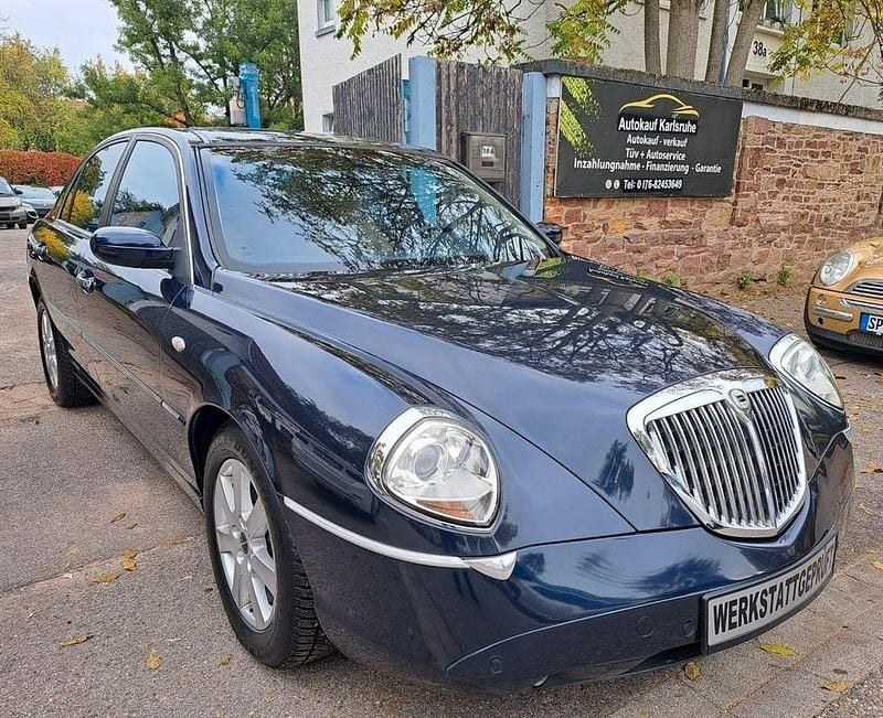 Blau Gebraucht 2003 Lancia Thesis Limousine | 3.999 € - Bild 1/4