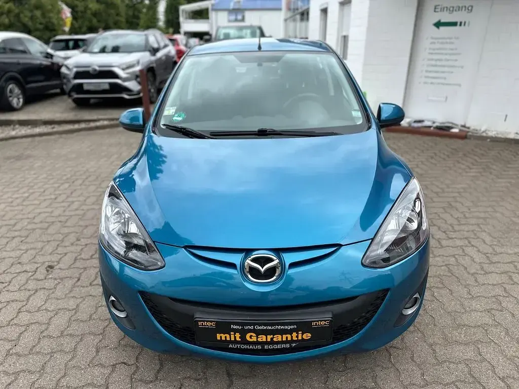 Gebraucht Mazda 2 Active 84 PS (61 kW) 2010 Blau Kleinwagen
