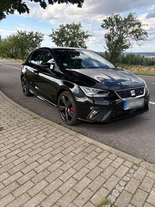 Schwarz Gebraucht 2021 Seat Ibiza Black Edition Kleinwagen | 16.500 € (Superpreis) - Bild 1/4