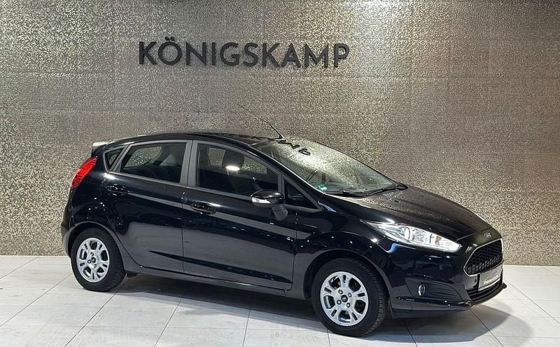 Gebraucht Ford Fiesta Celebration 80 PS (58 kW) 2016 Schwarz Limousine