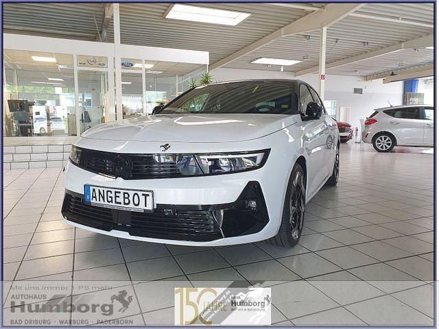Weiß Gebraucht 2023 Opel Astra GSe Limousine | 38.900 € - Bild 1/4