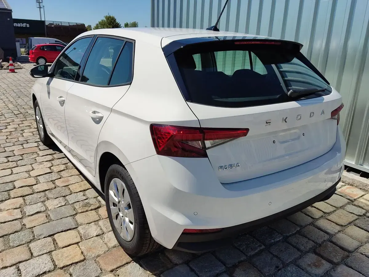 Nouă Skoda Fabia 116 CP (85 kW) 2026 Alb Hatchback