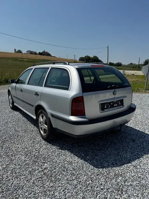 Gebraucht Skoda Octavia 116 PS (85 kW) 2000 Silber Limousine