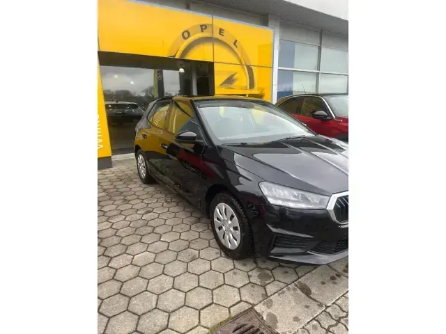 Gebraucht Skoda Fabia Ambition 95 PS (69 kW) 2023 Schwarz Limousine