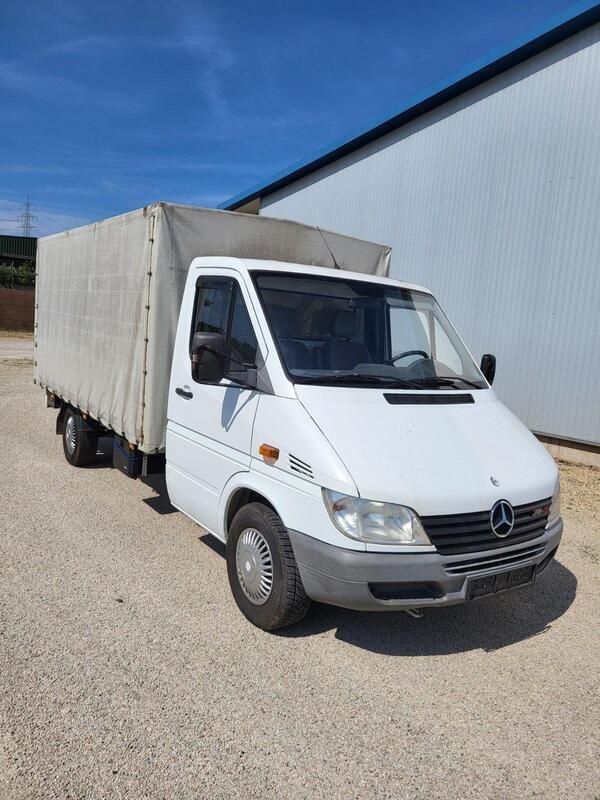 Weiß Gebraucht 2002 Mercedes Sprinter Van | 6.300 € - Bild 1/4