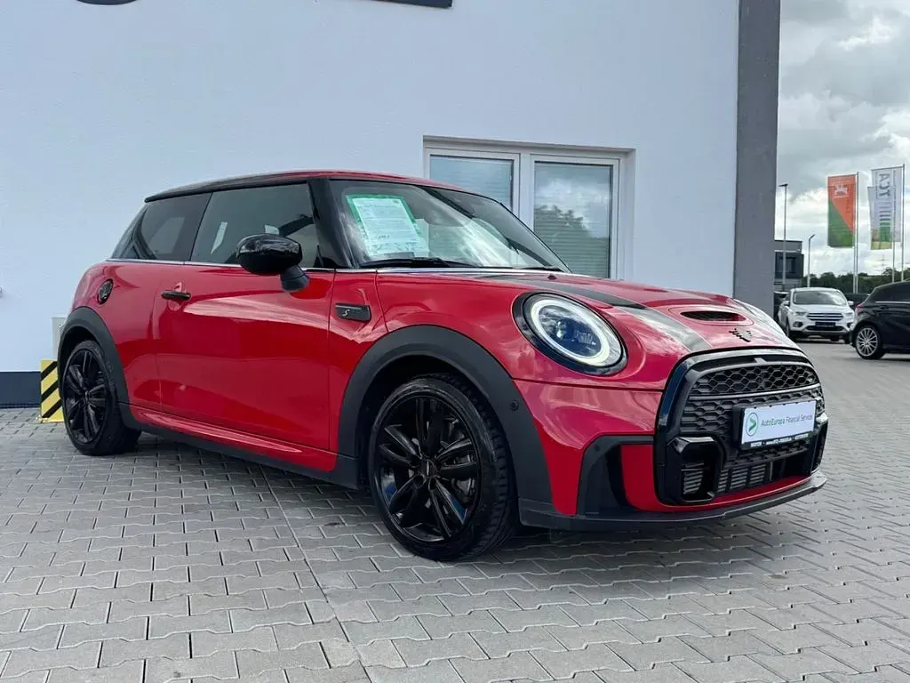 Gebraucht Mini John Cooper Works 178 PS (130 kW) 2024 Chili (solar) red Kleinwagen