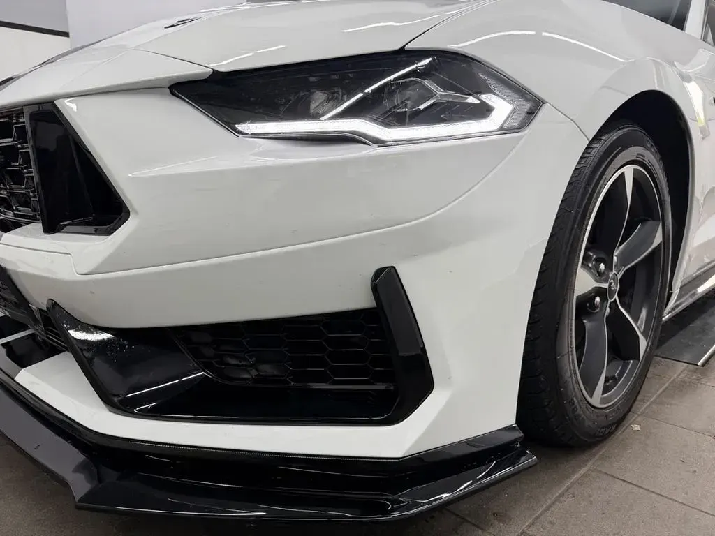 Gebraucht Ford Mustang 314 PS (230 kW) 2022 Weiß Coupé