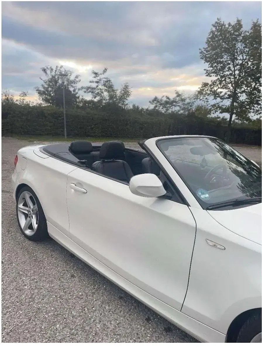 Gebraucht BMW 123 Cabriolet M Sport 204 PS (150 kW) 2012 Weiß Cabrio