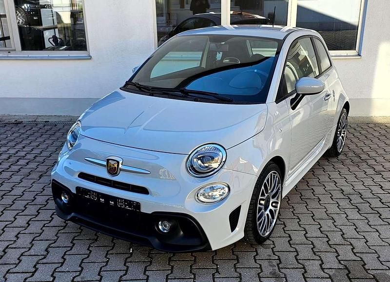 Grau Gebraucht 2020 Abarth 595 Kleinwagen | 16.490 € (Guter Preis) - Bild 1/4