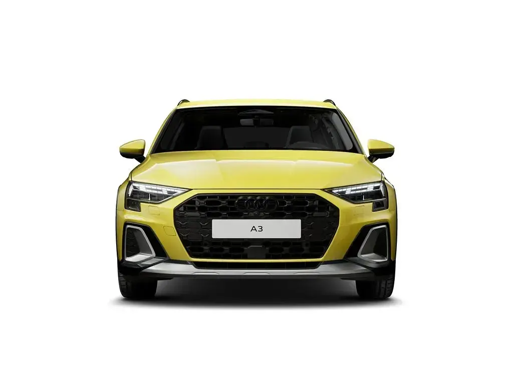 Gebraucht Audi A3 Sport 204 PS (150 kW) 2025 Gelb Limousine