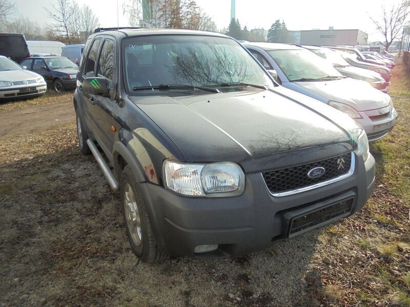 Gebraucht Ford Maverick 124 PS (91 kW) 2003 Schwarz SUV