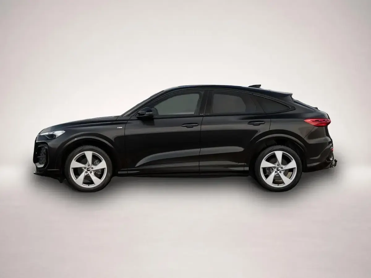 Gebraucht Audi Q5 Ambiente 204 PS (150 kW) 2026 Manufacturer SUV