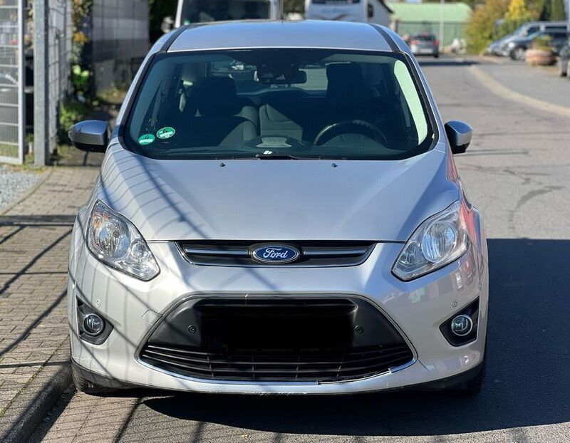 Grau Gebraucht 2015 Ford Grand C-Max Trend Van / Kleinbus | 4.450 € (Guter Preis) - Bild 1/4