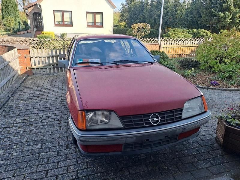 Rot Gebraucht 1987 Opel Rekord Limousine | 1.599 € - Bild 1/4