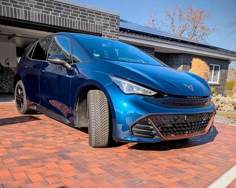 Gebraucht Cupra Born 169 kW (231 PS) 2025 Blau Kleinwagen