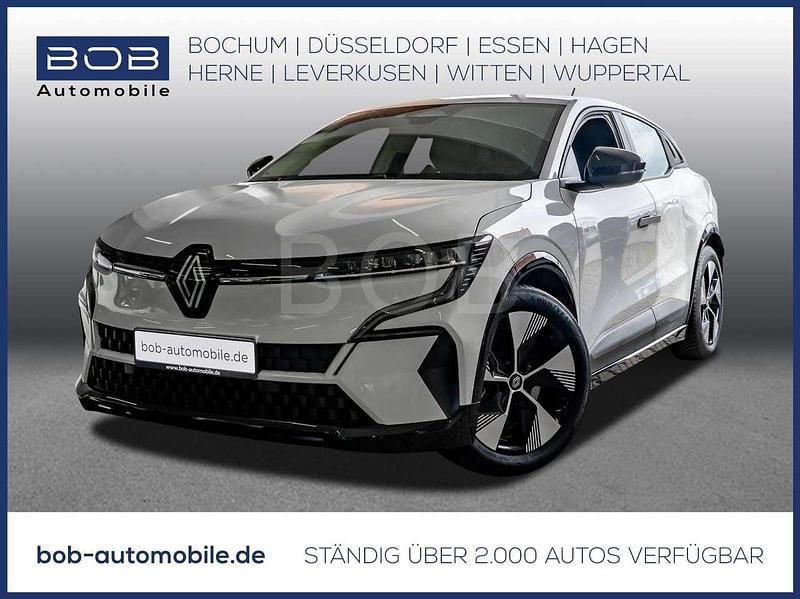 Arktis weiß Gebraucht 2022 Renault Megane E-Tech Equilibre Limousine | 21.444 € (Fairer Preis) - Bild 1/4
