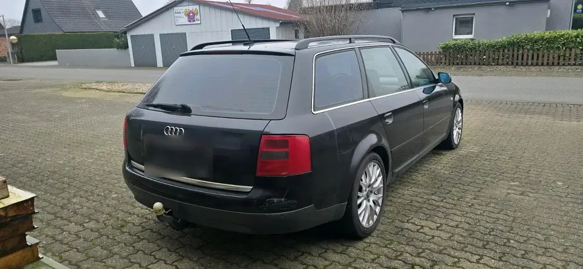 Gebraucht Audi A6 150 PS (110 kW) 2000 Schwarz Kombi