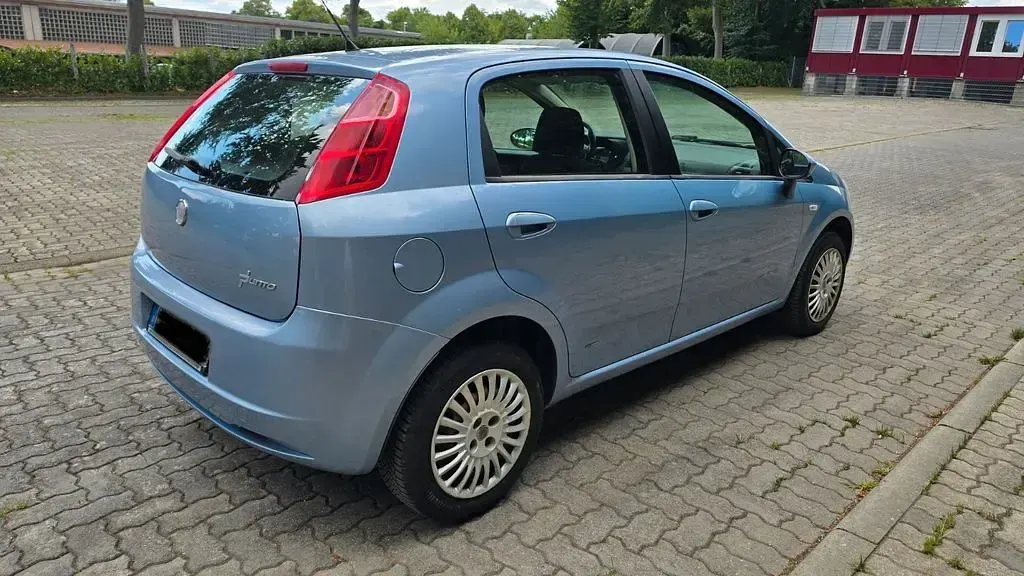 Gebraucht Fiat Grande Punto Dynamic 77 PS (56 kW) 2008 Blau Kleinwagen