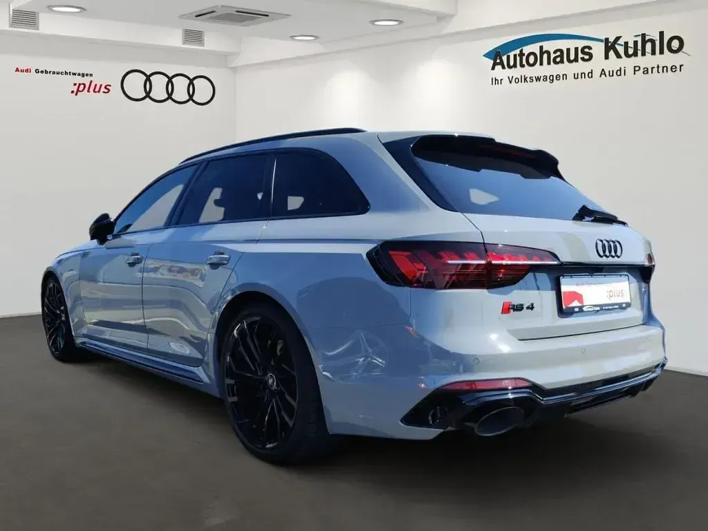 Gebraucht Audi RS4 Ambiente 450 PS (330 kW) 2023 Nardograu Kombi