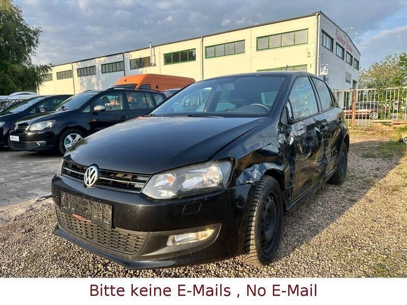 Schwarz Gebraucht 2013 VW Polo Black Edition Kleinwagen | 2.290 € - Bild 1/4