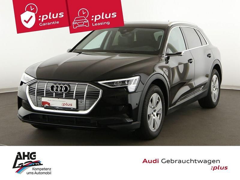 Mythosschwarz metallic Gebraucht 2020 Audi e-tron Ambiente SUV | 32.900 € (Fairer Preis) - Bild 1/4