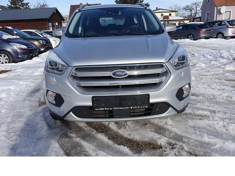Gebraucht Ford Kuga Titanium 179 PS (131 kW) 2018 Silber SUV