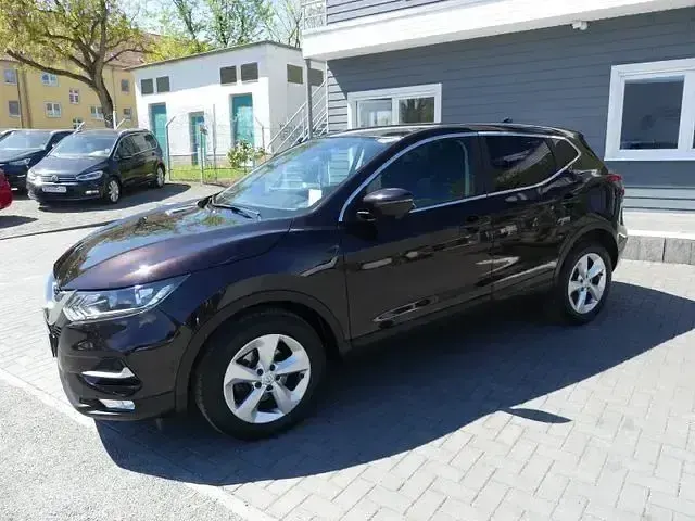 Gebraucht Nissan Qashqai N-Connecta 159 PS (116 kW) 2020 Violett SUV