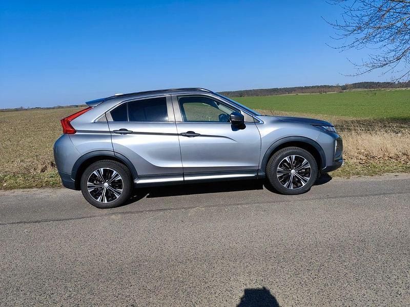 Gebraucht Mitsubishi Eclipse Cross 163 PS (119 kW) 2019 Grau SUV
