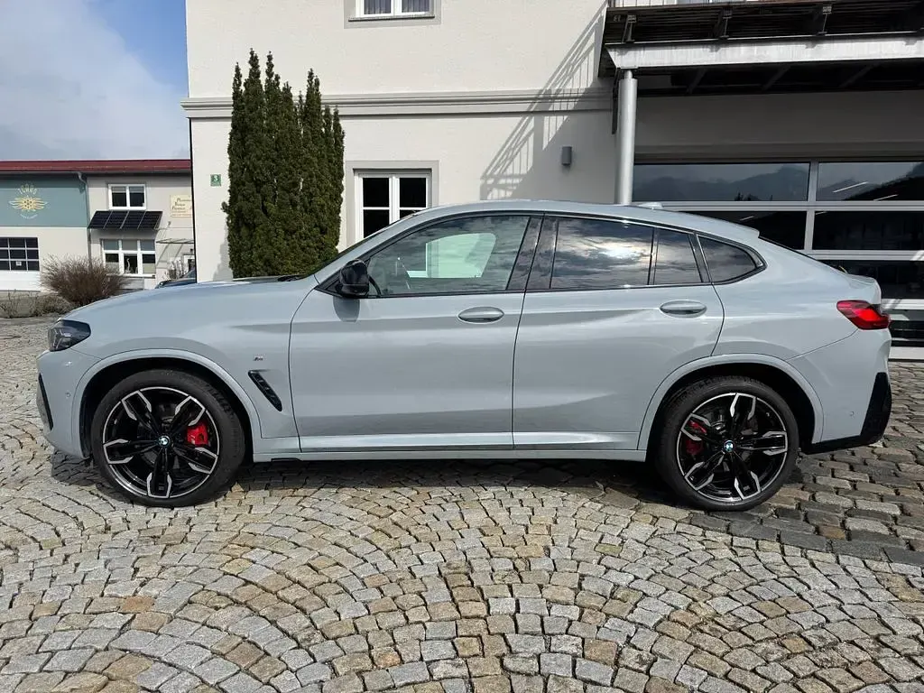 Gebraucht BMW X4 Sport Line 340 PS (250 kW) 2022 Grau SUV