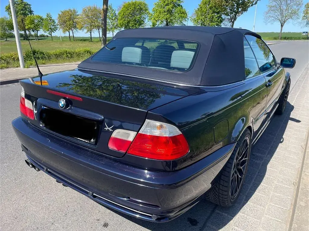 Gebraucht BMW 320 Cabriolet Basis 170 PS (125 kW) 2001 Blau Cabrio