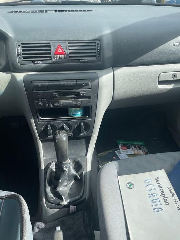 Gebraucht Skoda Octavia 90 PS (66 kW) 1999 Silber Limousine