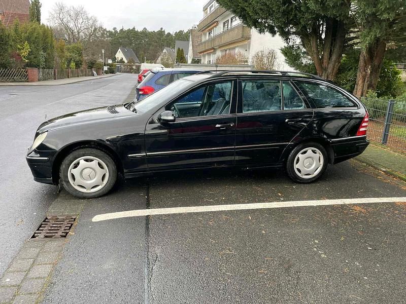 Schwarz Gebraucht 2006 Mercedes C180 Kombi | 1.250 € (Guter Preis) - Bild 1/4