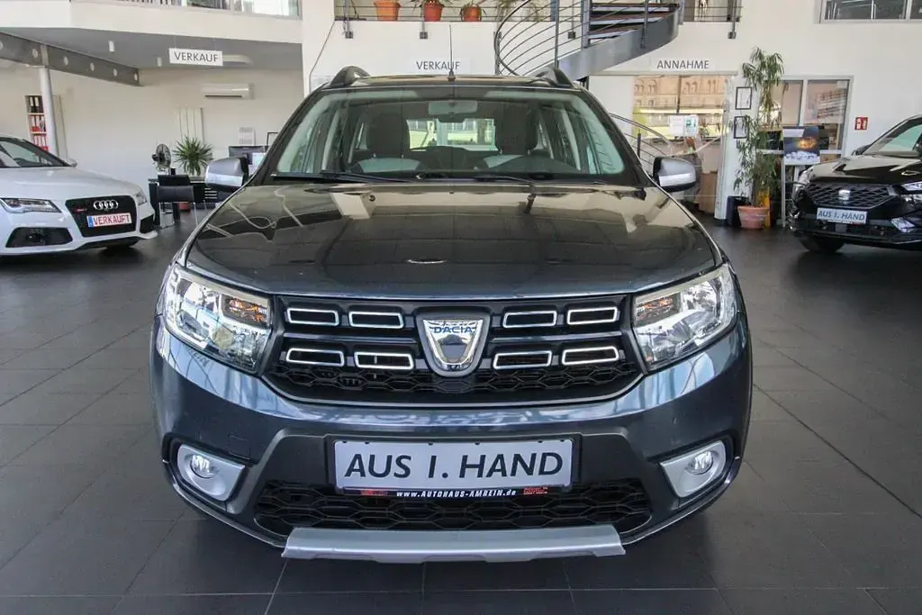Gebraucht Dacia Logan Stepway 90 PS (66 kW) 2019 Grau Kombi