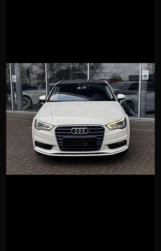 Weiß Gebraucht 2014 Audi A3 Ambiente Limousine | 17.200 € (Fairer Preis) - Bild 1/4
