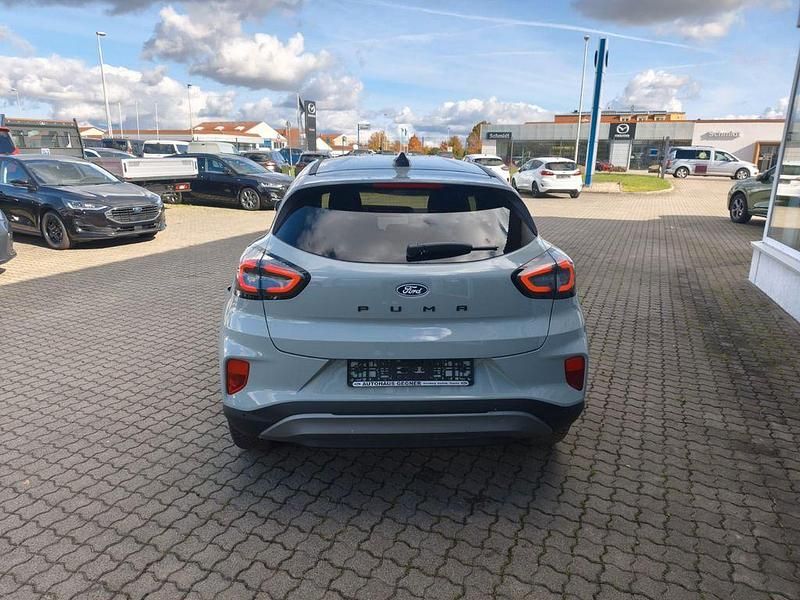 Neu Ford Puma Titanium 125 PS (91 kW) 2025 Grau SUV