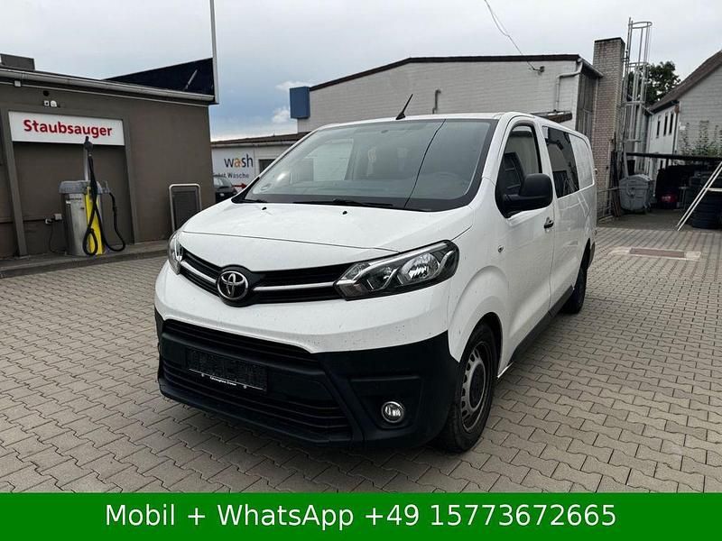 Weiß Gebraucht 2018 Toyota Proace Comfort Van | 9.299 € (Teuer) - Bild 1/4