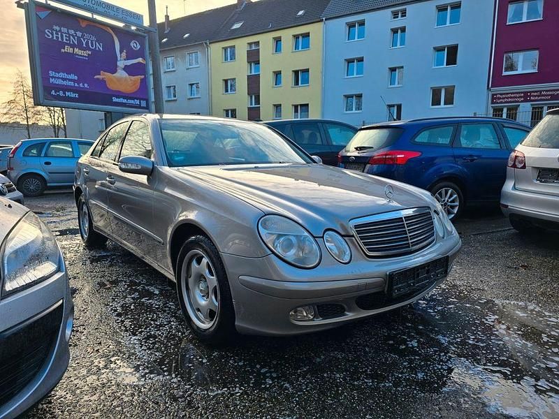 Gebraucht Mercedes E200 163 PS (119 kW) 2004 Beige Limousine