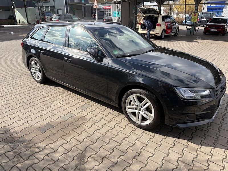 Gebraucht Audi A4 190 PS (139 kW) 2018 Schwarz Kombi