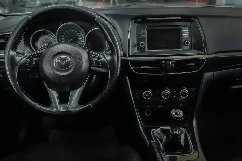Używany Mazda 6 Center-Line 150 KM (110 kW) 2013 Biały Kombi