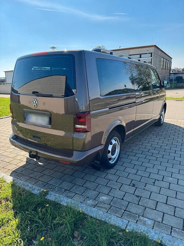 Gebraucht VW T5 140 PS (102 kW) 2011 Braun Van