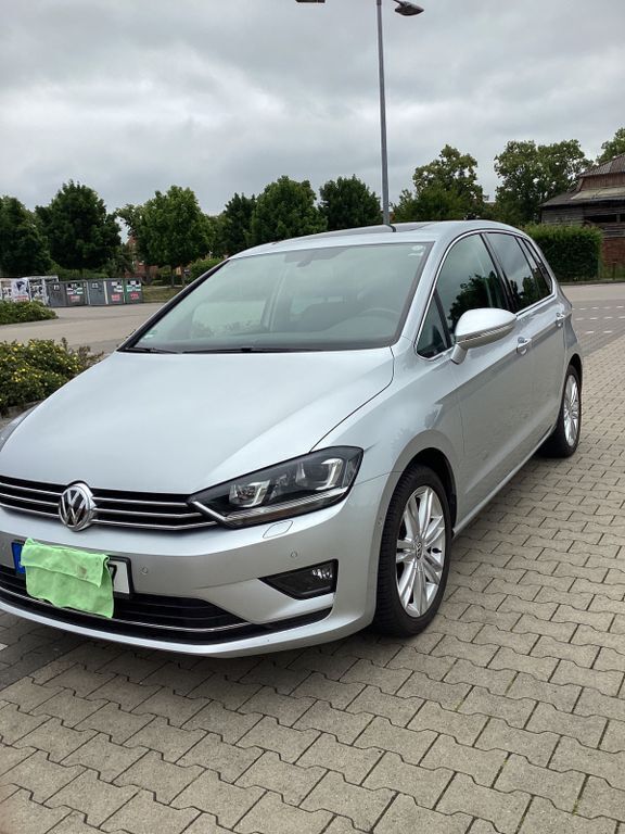 Silber Gebraucht 2015 VW Golf Sportsvan Comfortline Van / Kleinbus | 12.700 € (Fairer Preis) - Bild 1/4