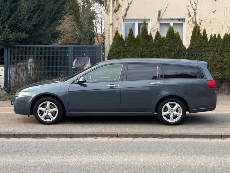 Gebraucht Honda Accord 180 PS (132 kW) 2006 Grau Kombi