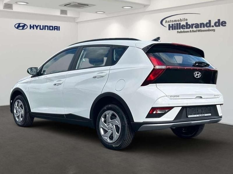 Neu Hyundai Bayon Select 101 PS (74 kW) 2025 Weiss SUV