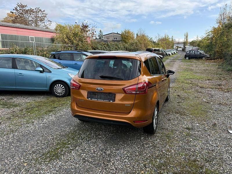 Occasion Ford B-MAX Titanium 125 ch (91 kW) 2016 Orange Monospace