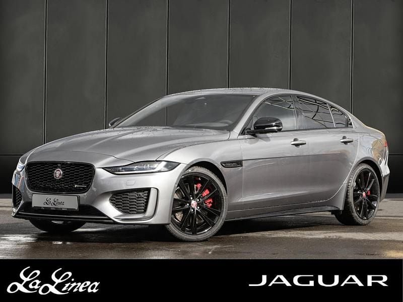 Grau Gebraucht 2022 Jaguar XE R-Dynamic Limousine | 32.900 € (Etwas zu teuer) - Bild 1/4