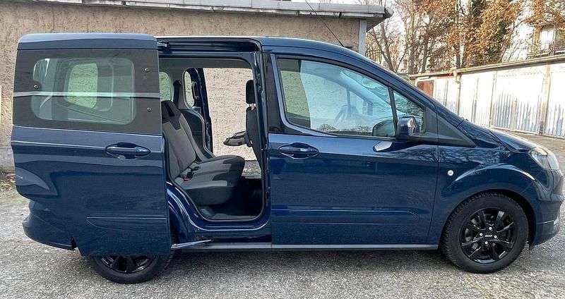 Gebraucht Ford Tourneo Courier 75 PS (55 kW) 2019 Blau Van / Kleinbus